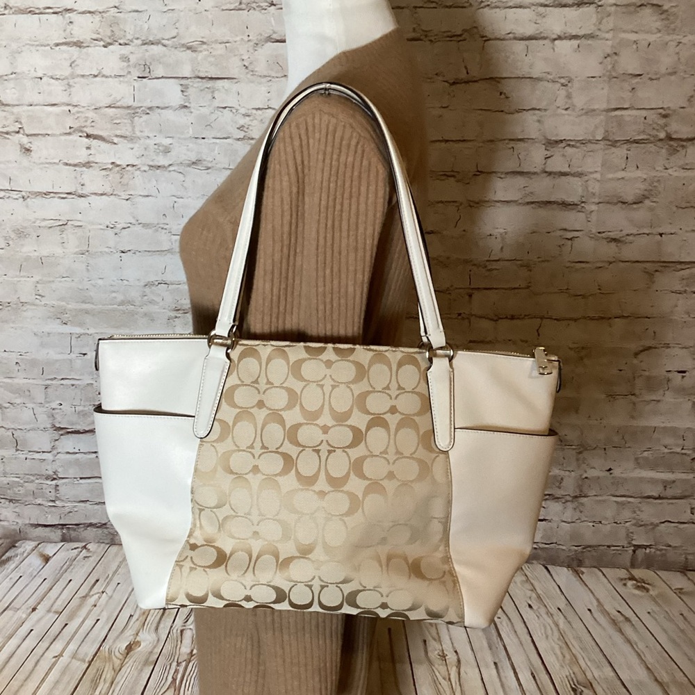 Coach cream Ava Signature Logo Tote purse - Picture 5 of 7